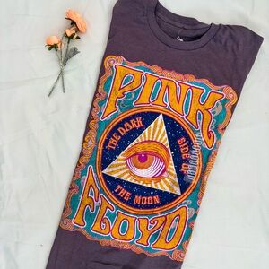 Graphic Tee - Pink Floyd Dark Side Logo in Gray- Men’s XL- NWOT
